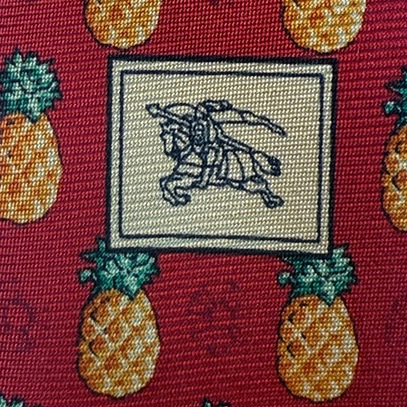 Burberry Men’s Red Neck Tie With Pineapples 🍍 - Picture 12 of 12